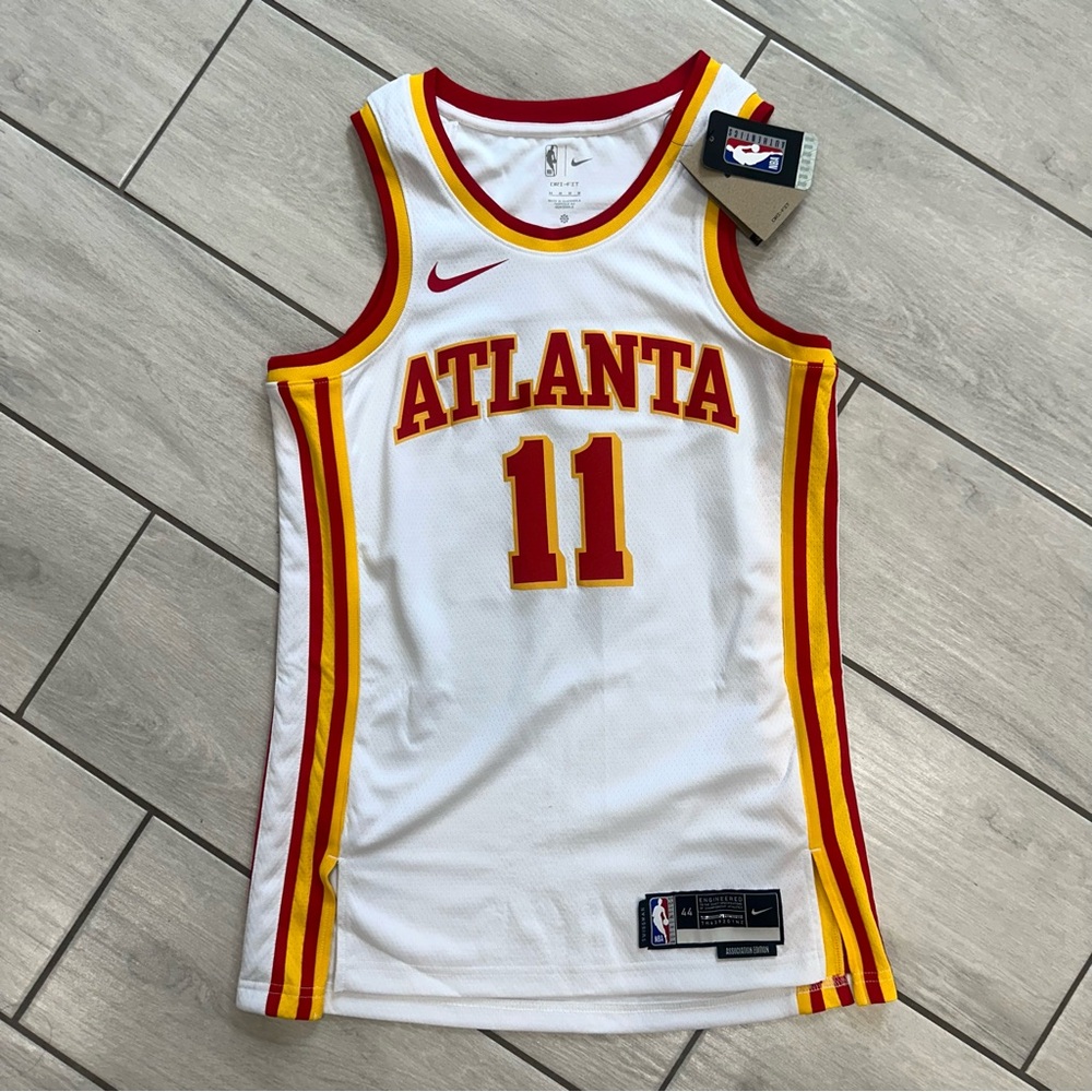 NIKE ATLANTA HAWKS TRAE YOUNG JERSEY